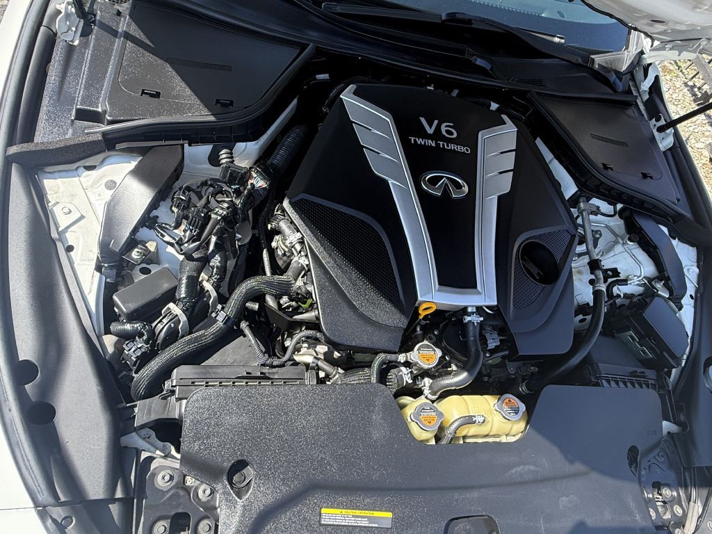 2018 INFINITI Q60 Image 43