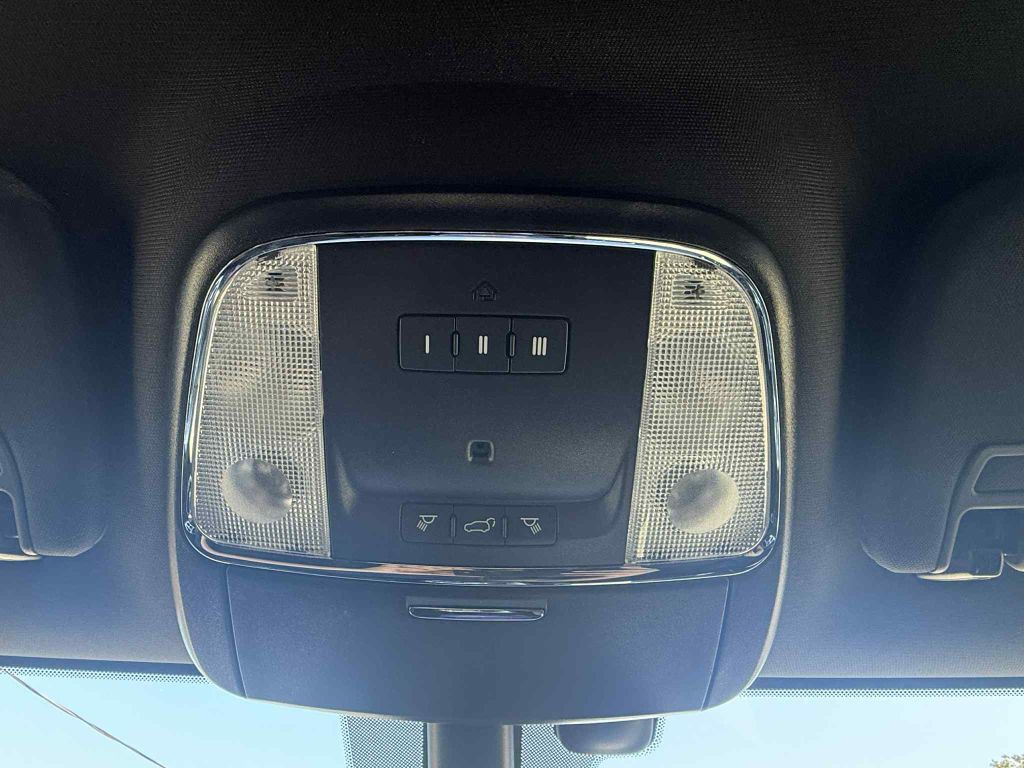 2020 Jeep Grand Cherokee Image 24