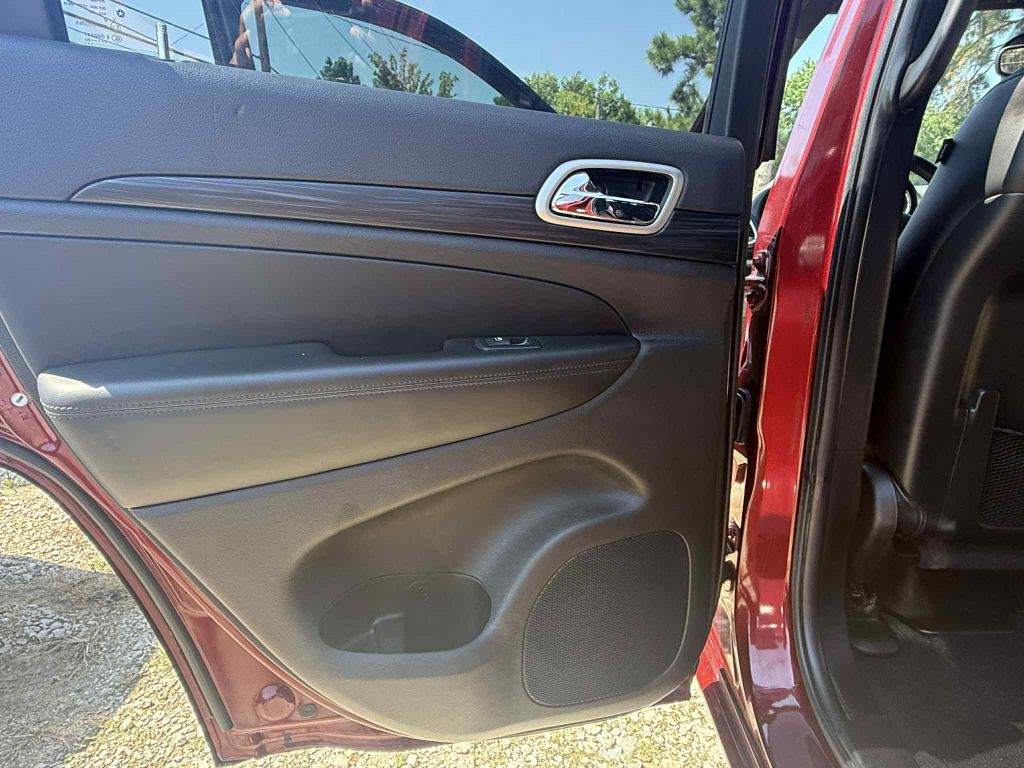 2020 Jeep Grand Cherokee Image 25