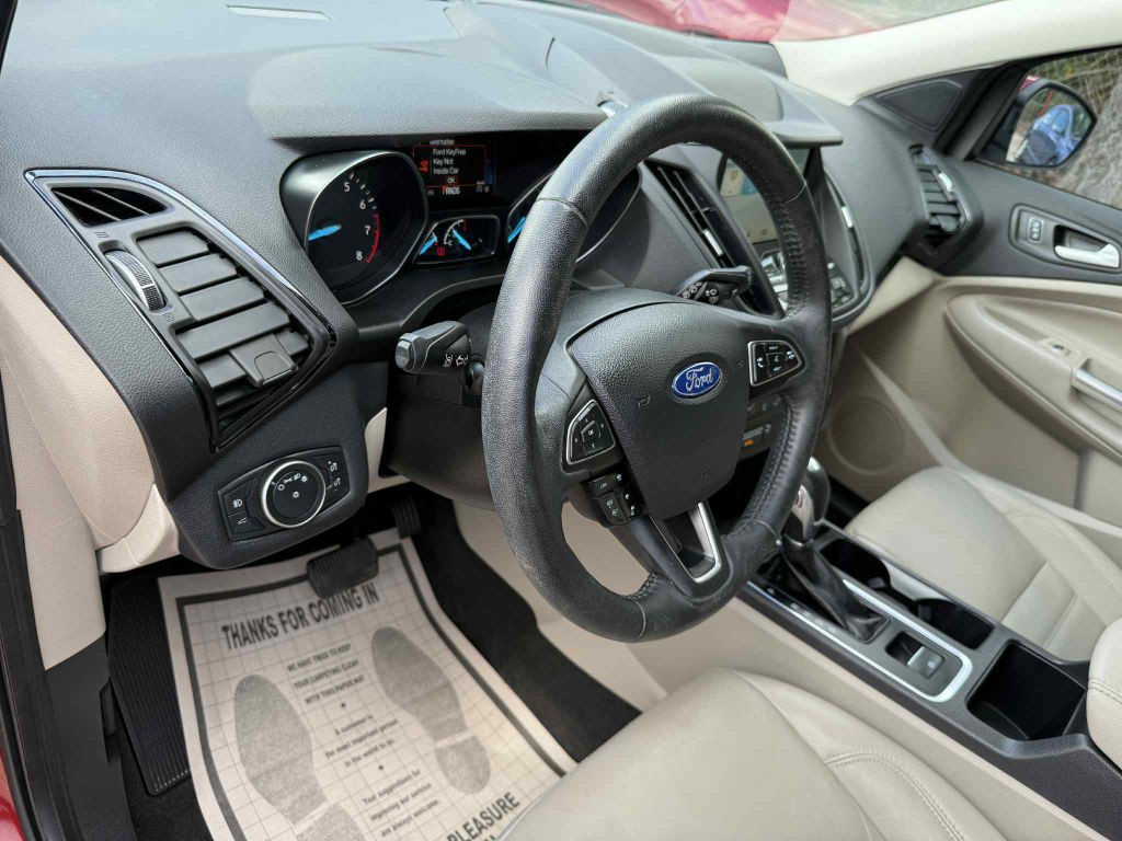 2019 Ford Escape Image 16