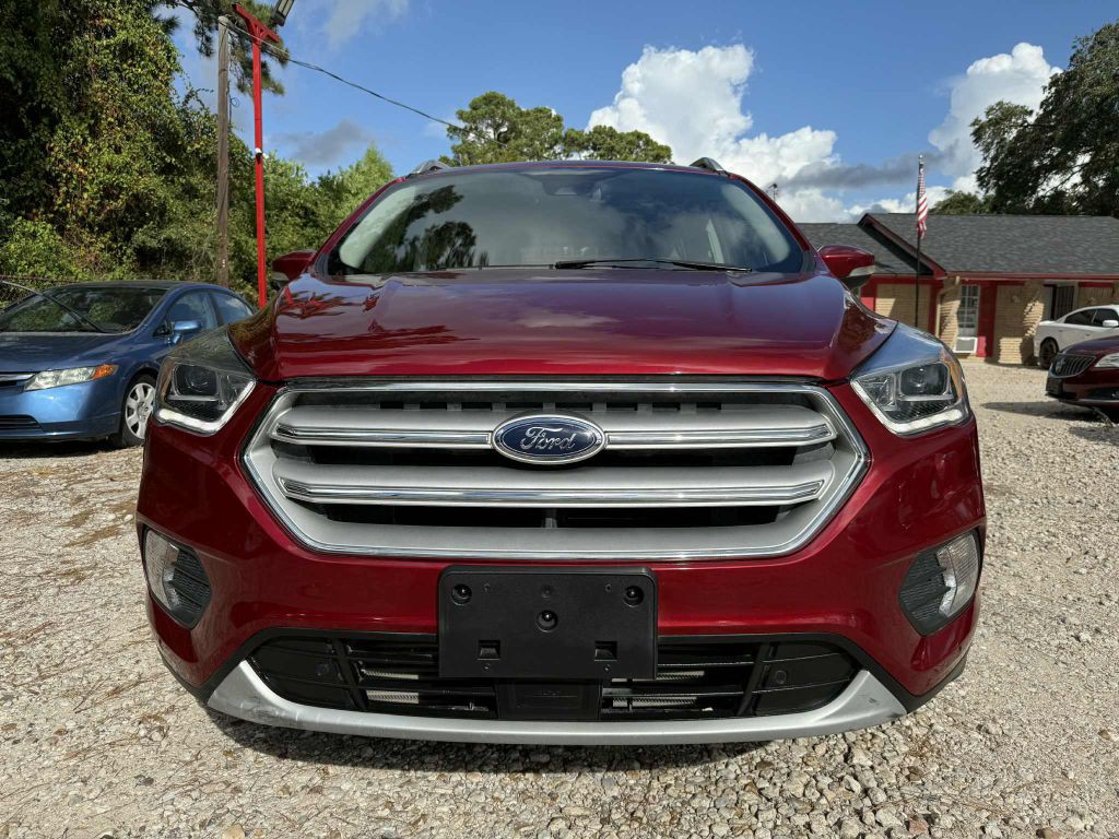 2019 Ford Escape Image 2