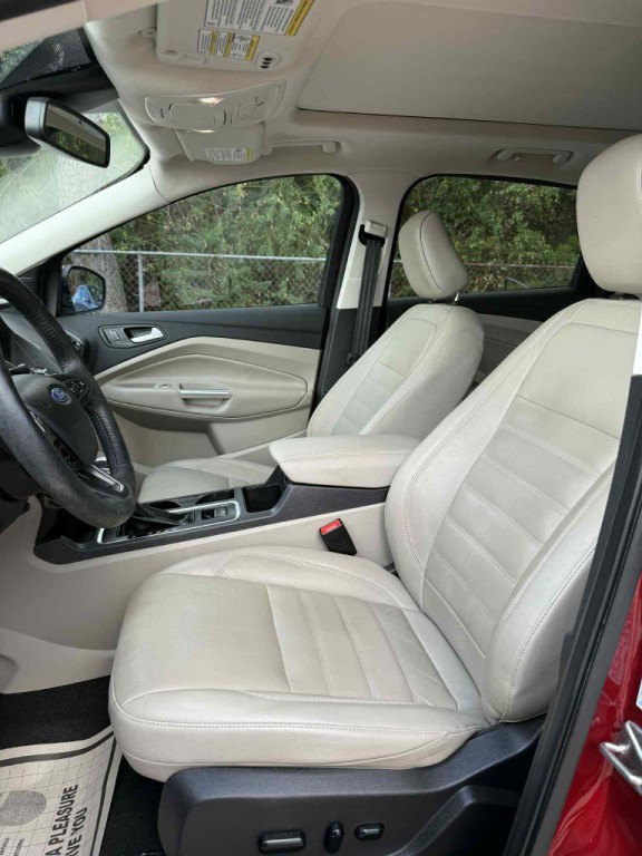 2019 Ford Escape Image 18