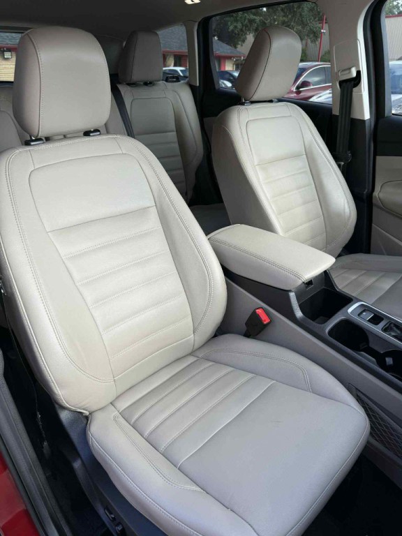 2019 Ford Escape Image 33