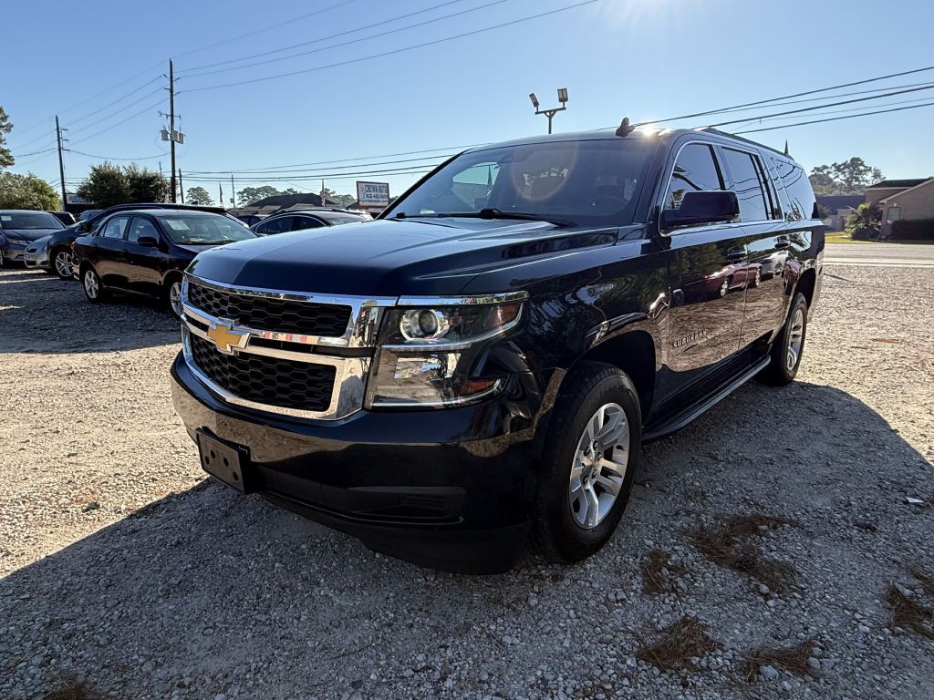 2019 Chevrolet Suburban Image 1