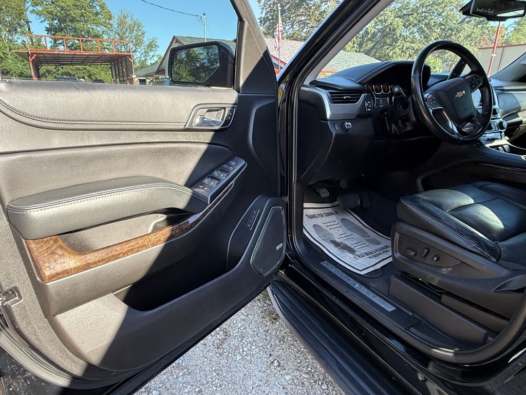 2019 Chevrolet Suburban Image 9