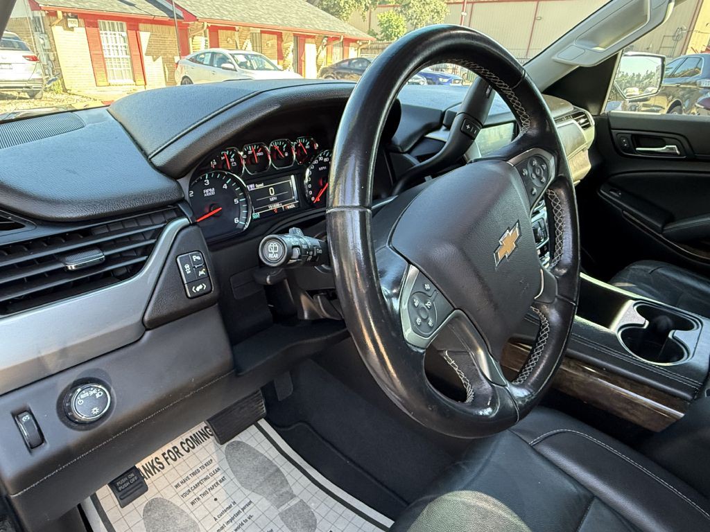 2019 Chevrolet Suburban Image 11