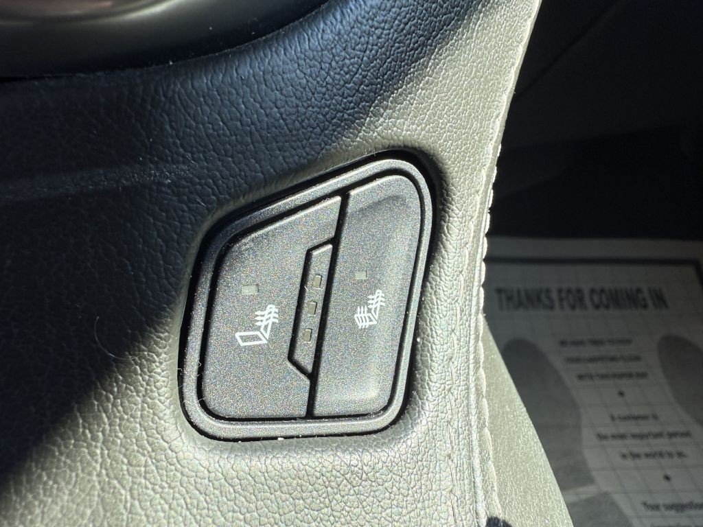 2019 Chevrolet Suburban Image 21