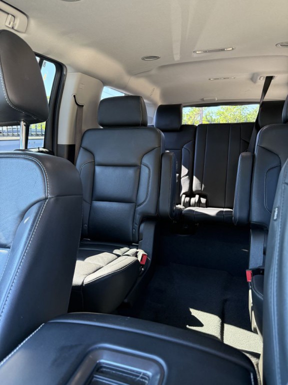 2019 Chevrolet Suburban Image 31