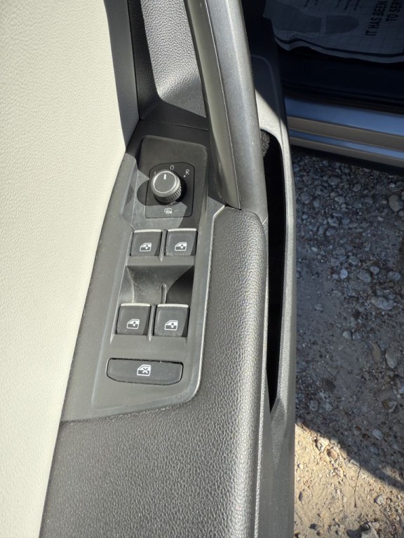 2021 Volkswagen Tiguan Image 16