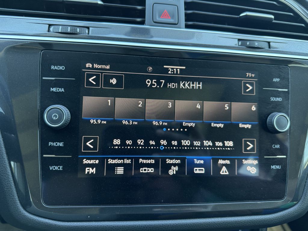 2021 Volkswagen Tiguan Image 29