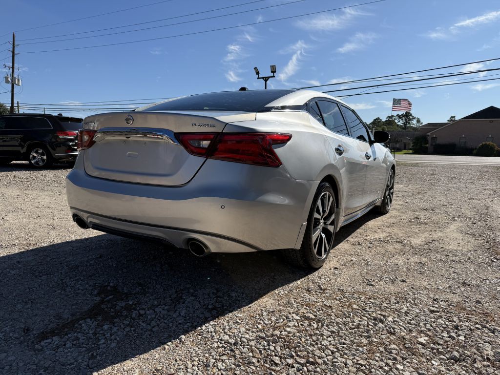 2017 Nissan Maxima Image 5