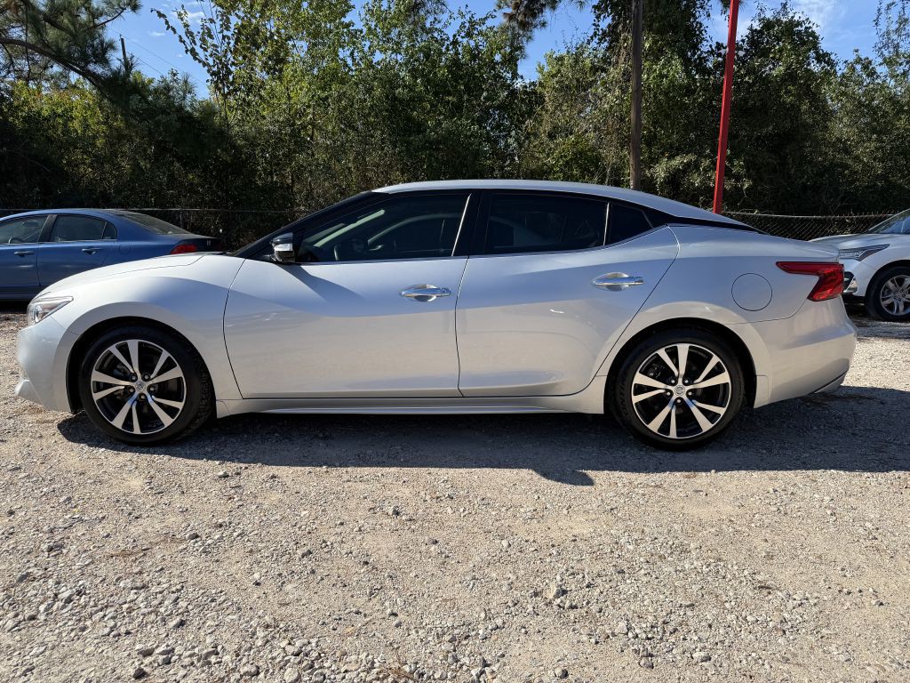 2017 Nissan Maxima Image 8