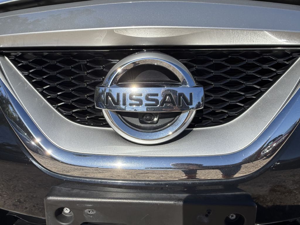 2017 Nissan Maxima Image 9