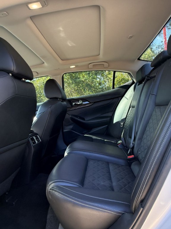 2017 Nissan Maxima Image 34