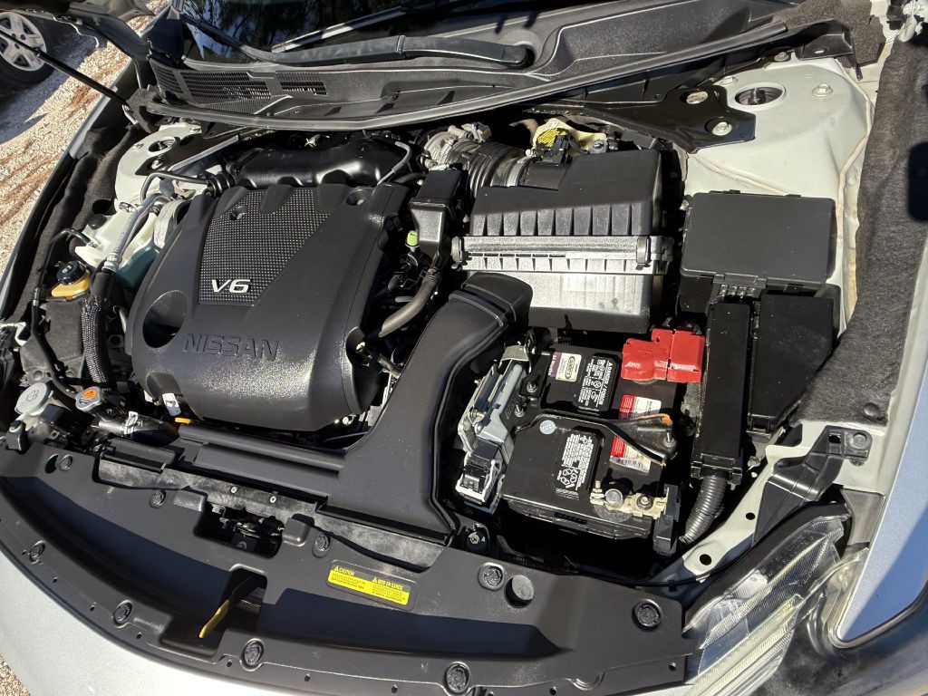 2017 Nissan Maxima Image 39