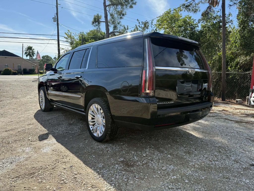 2015 Cadillac Escalade Image 7