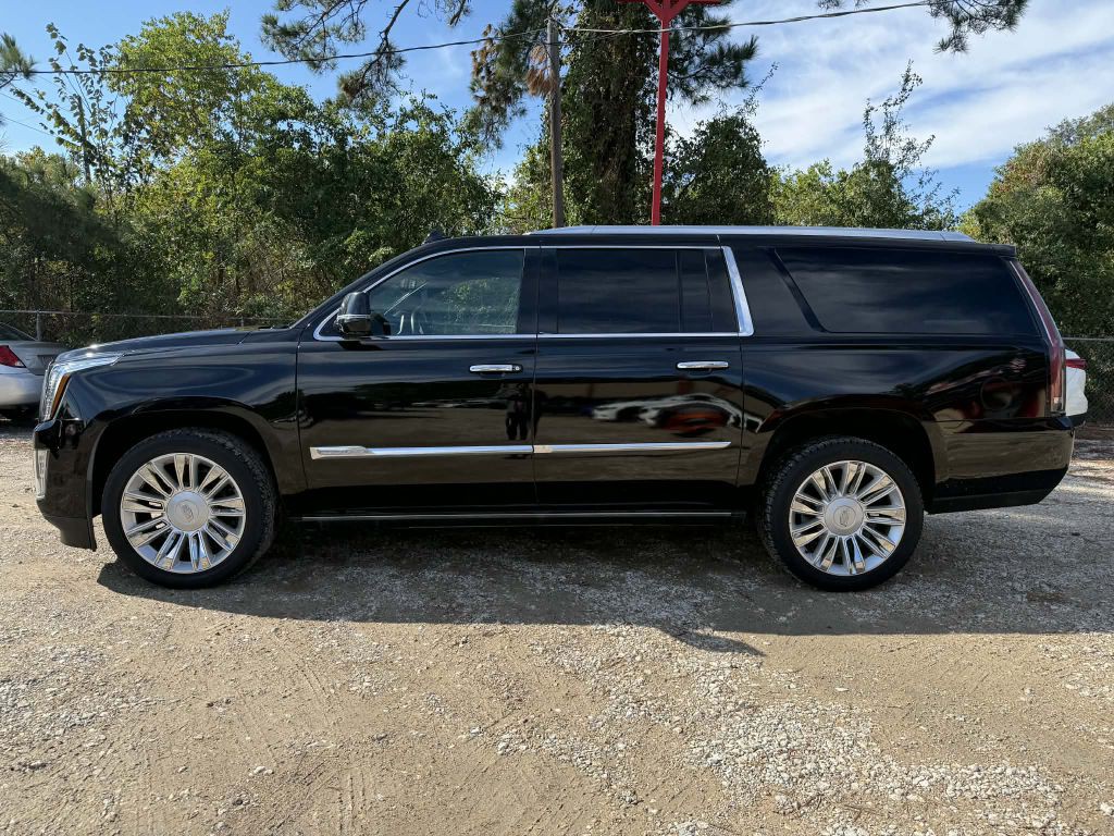 2015 Cadillac Escalade Image 8