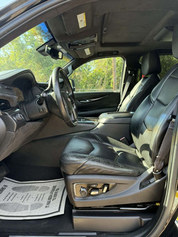 2015 Cadillac Escalade Image 13