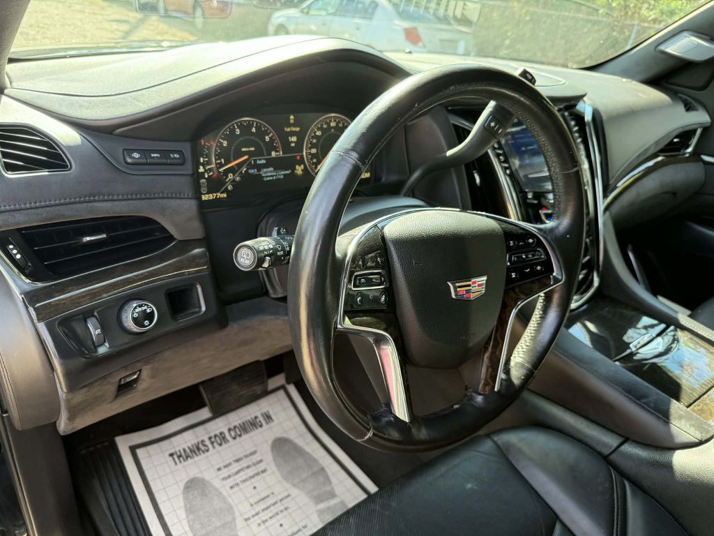 2015 Cadillac Escalade Image 15