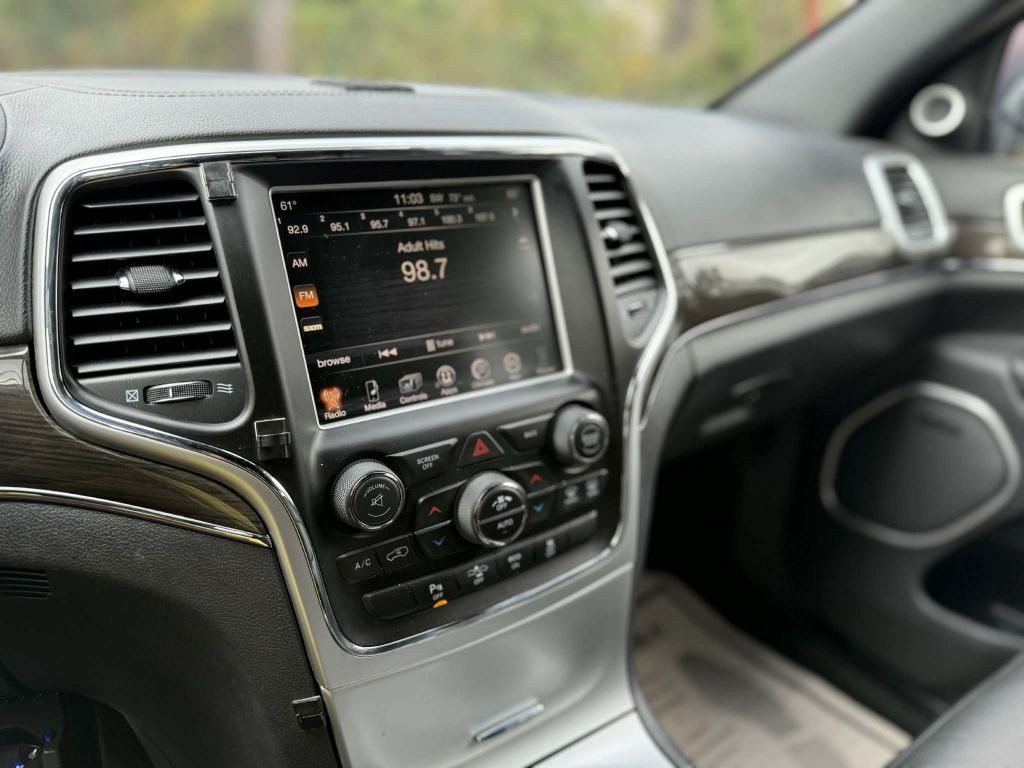 2015 Jeep Grand Cherokee Image 19