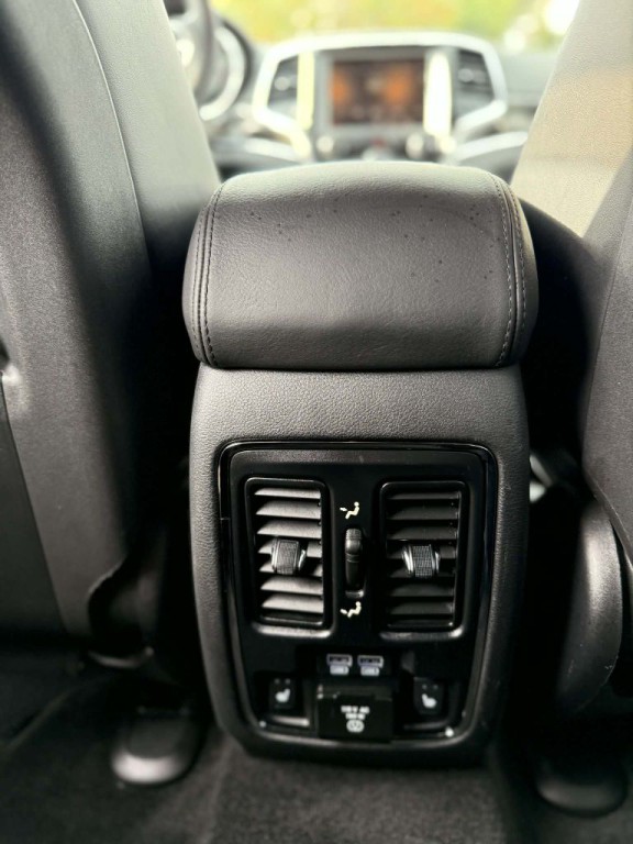 2015 Jeep Grand Cherokee Image 27