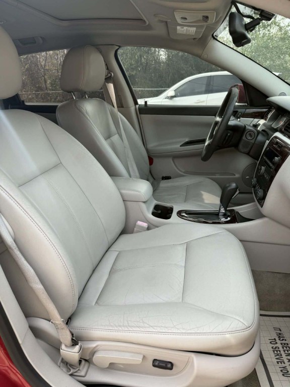 2015 Chevrolet Impala Image 13