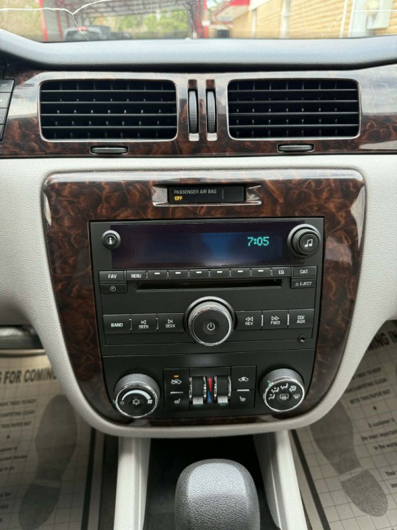 2015 Chevrolet Impala Image 25