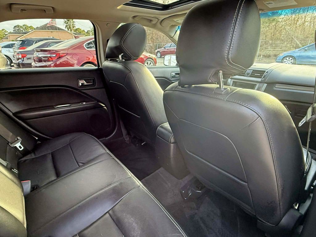 2012 Ford Fusion Image 16