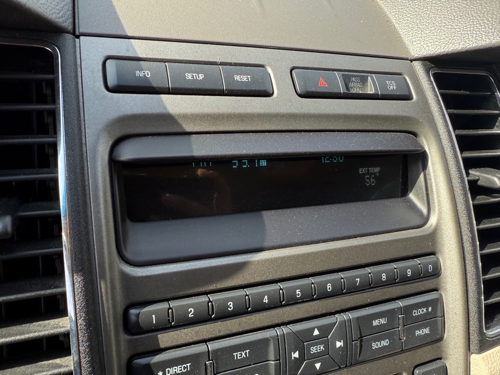 2012 Ford Taurus Image 17