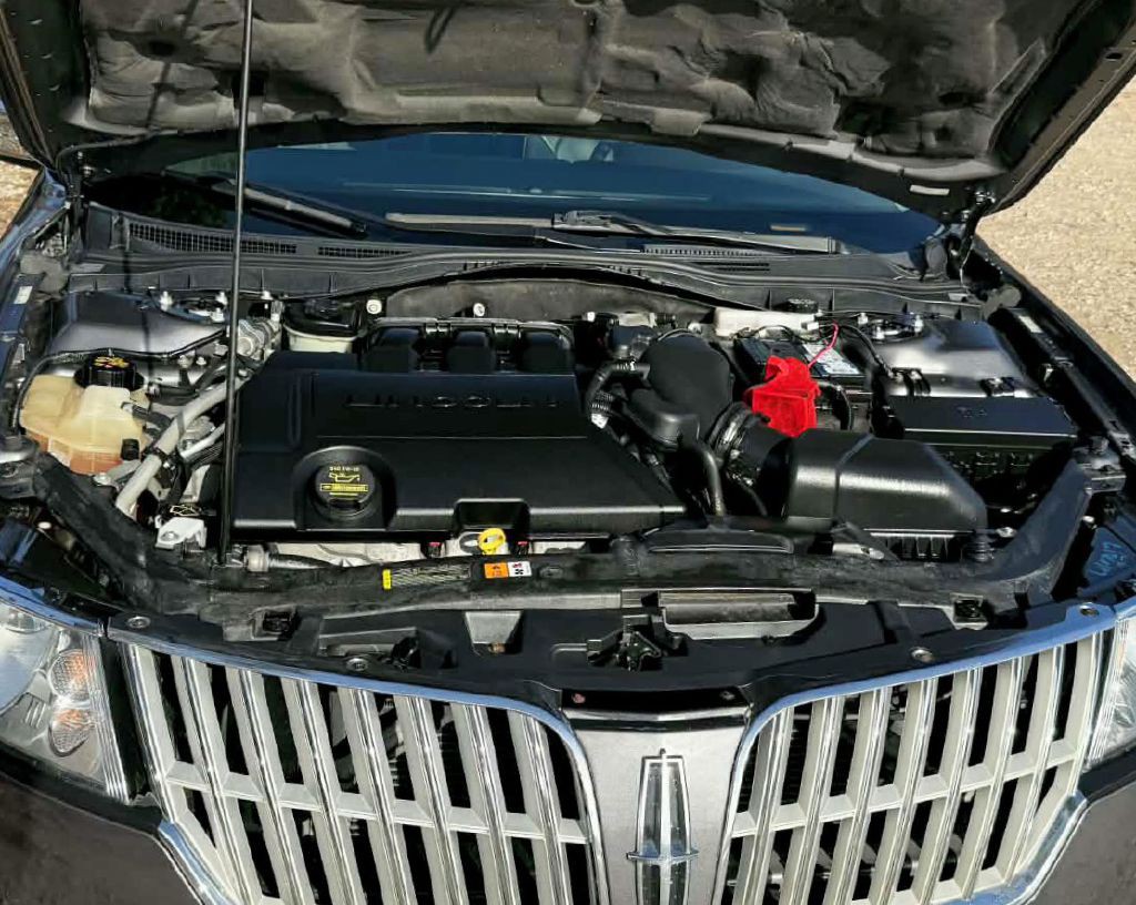 2012 Lincoln MKZ Image 31