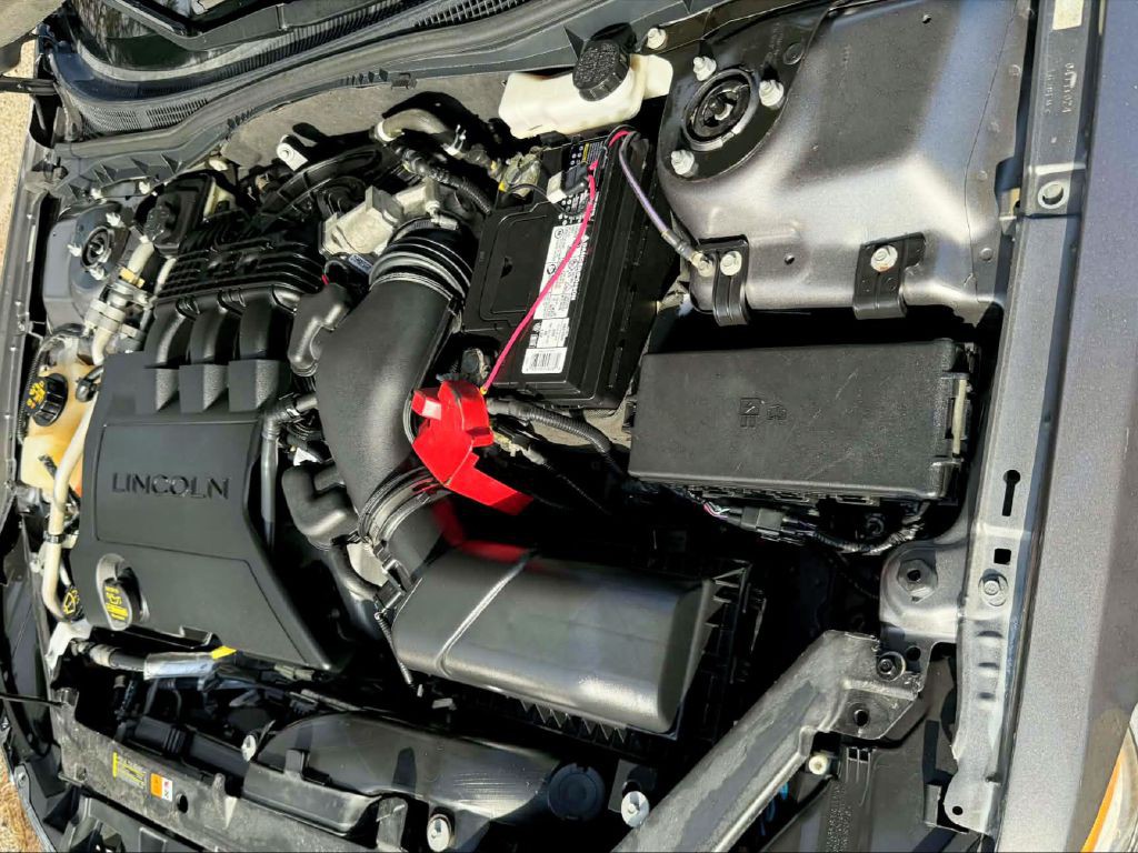 2012 Lincoln MKZ Image 32