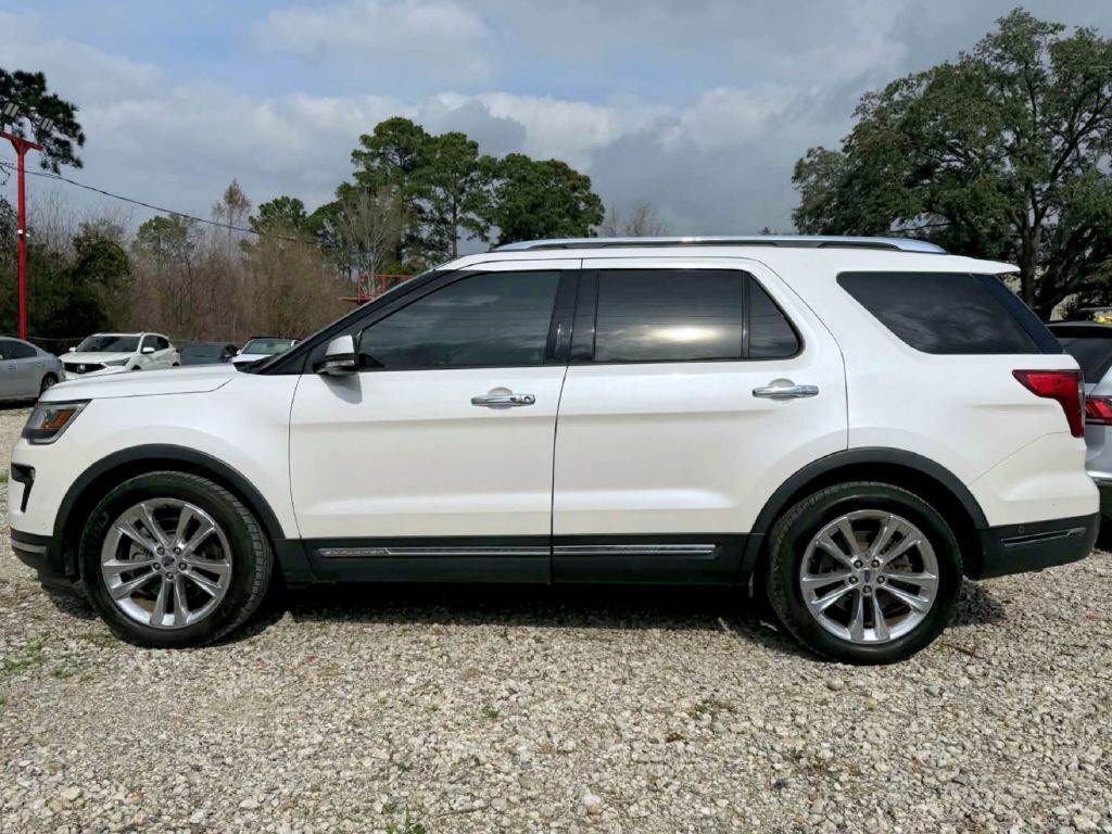 2018 Ford Explorer Image 8