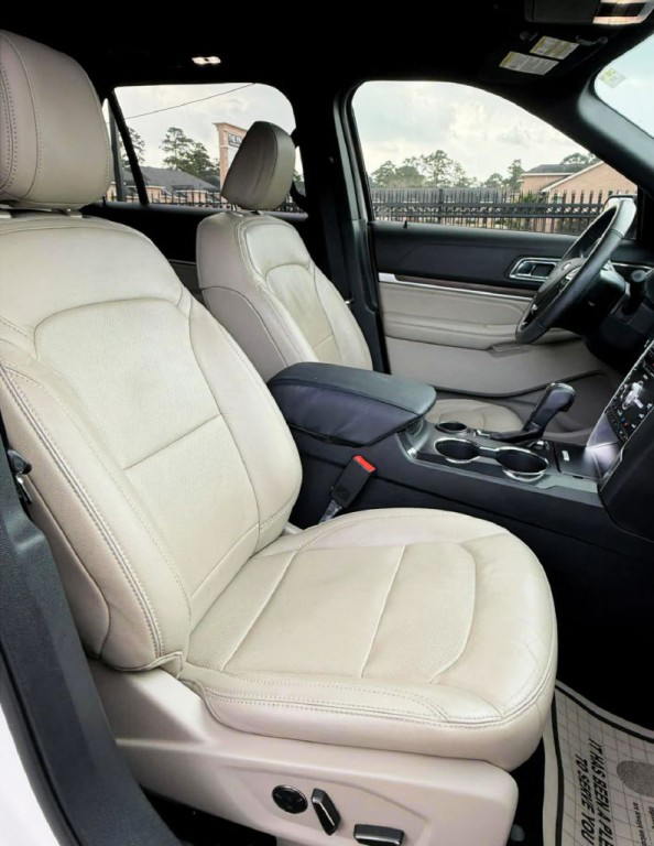 2018 Ford Explorer Image 18
