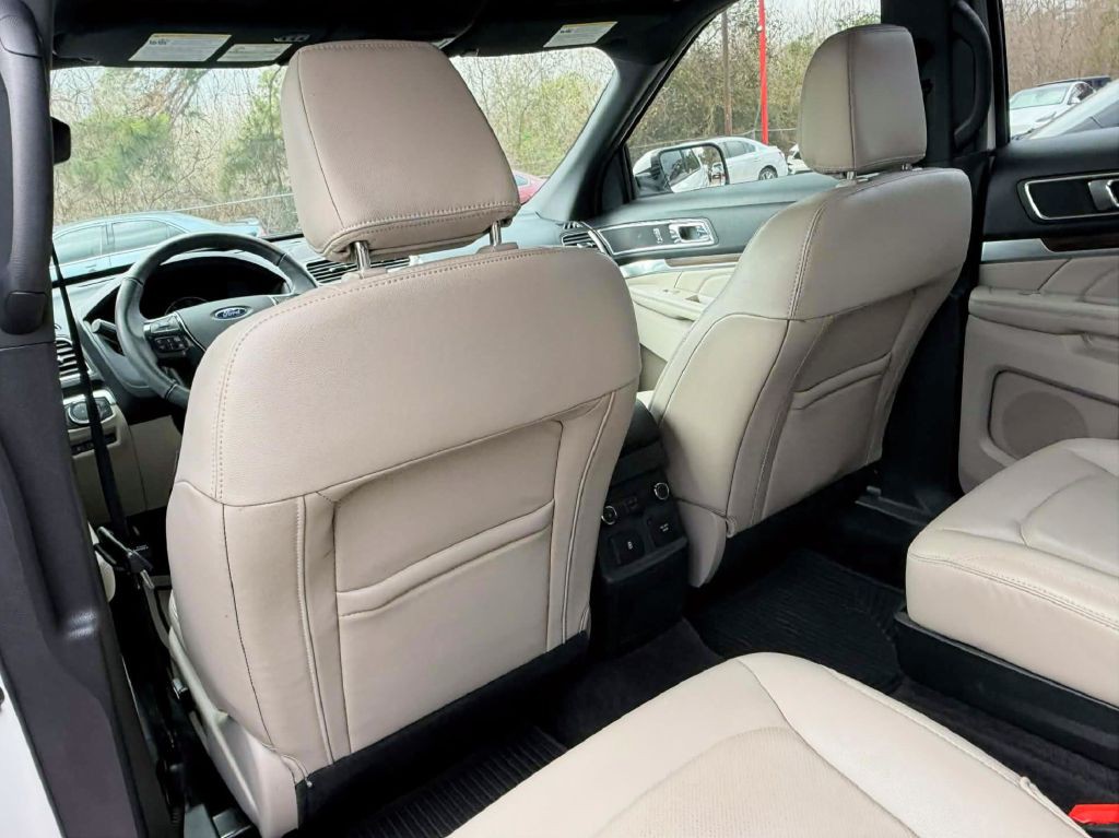 2018 Ford Explorer Image 20