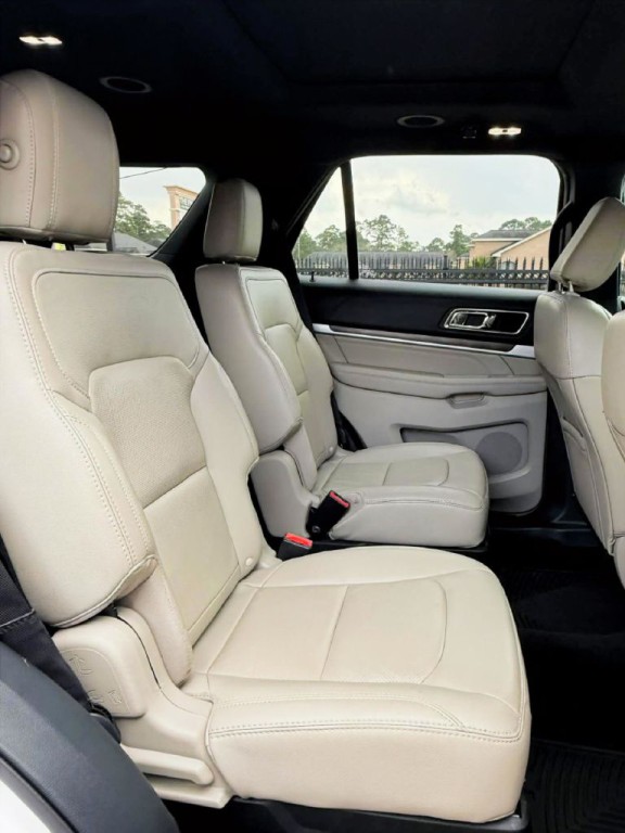 2018 Ford Explorer Image 21