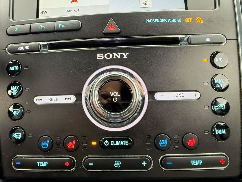 2018 Ford Explorer Image 32