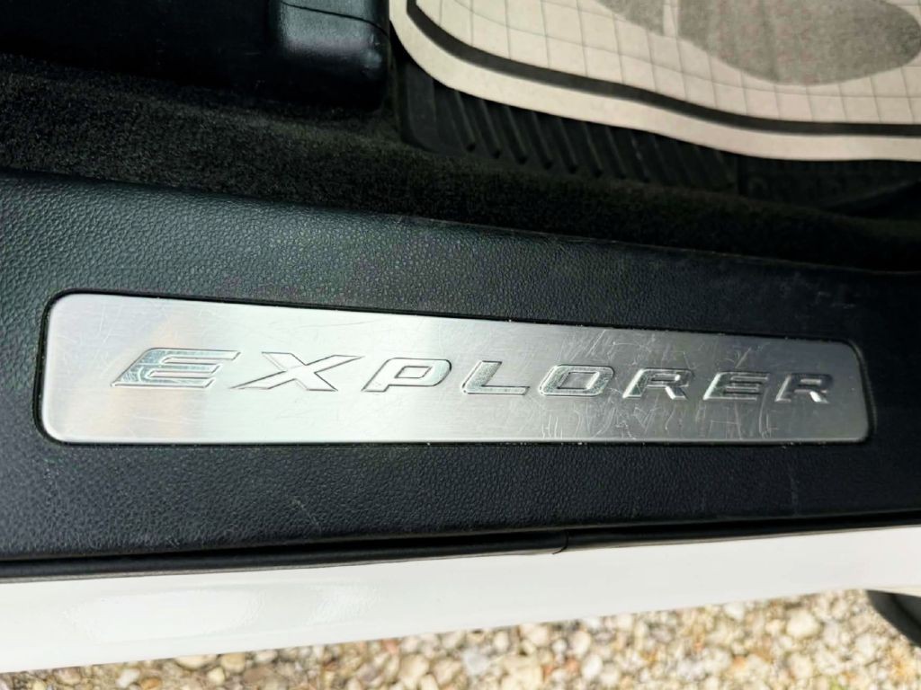 2018 Ford Explorer Image 42