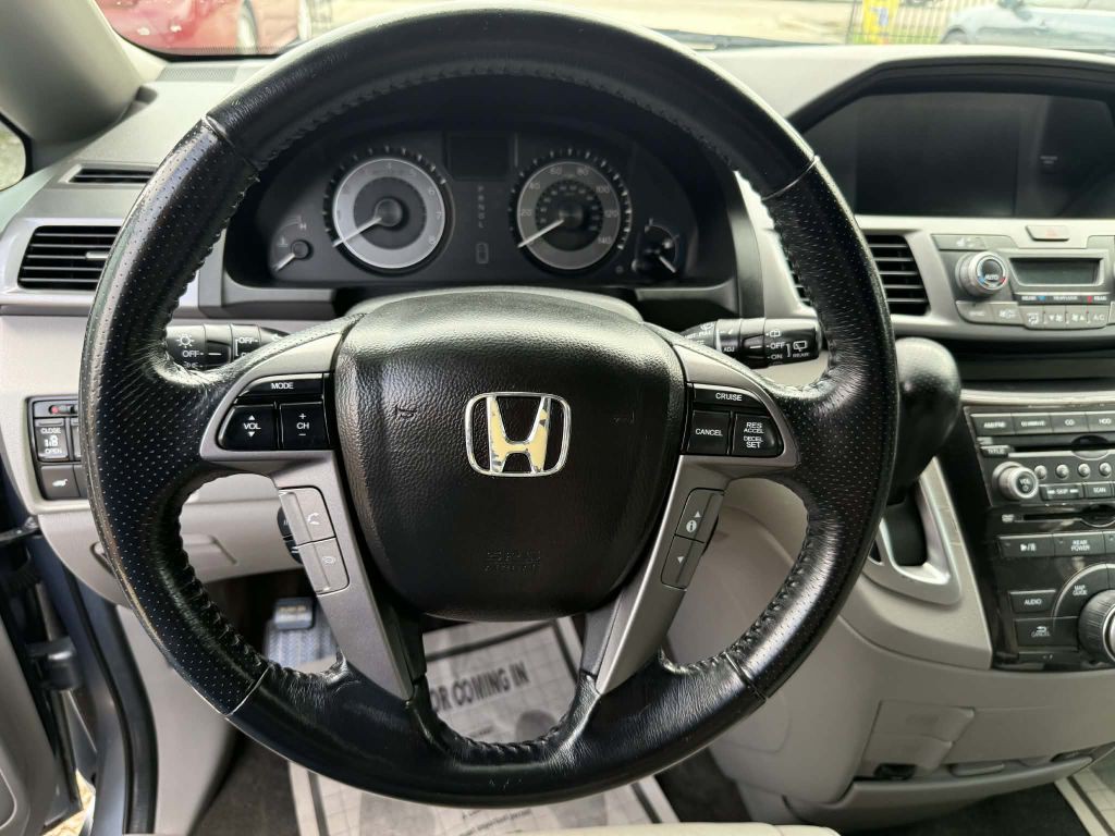 2013 Honda Odyssey Image 13