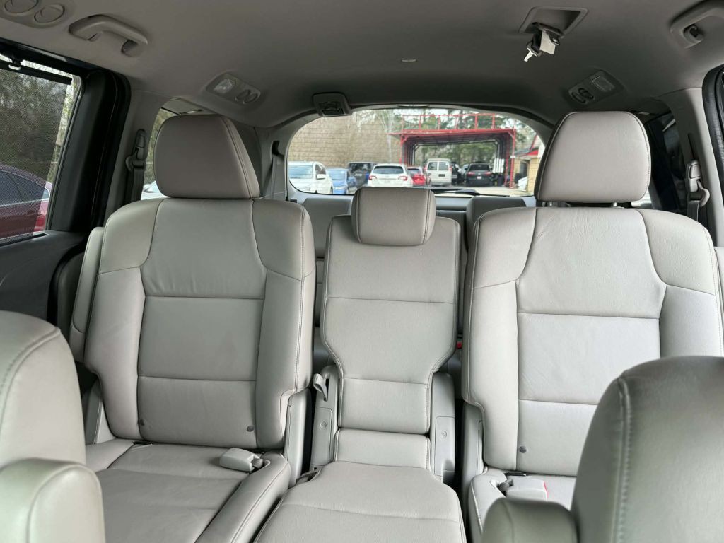 2013 Honda Odyssey Image 24