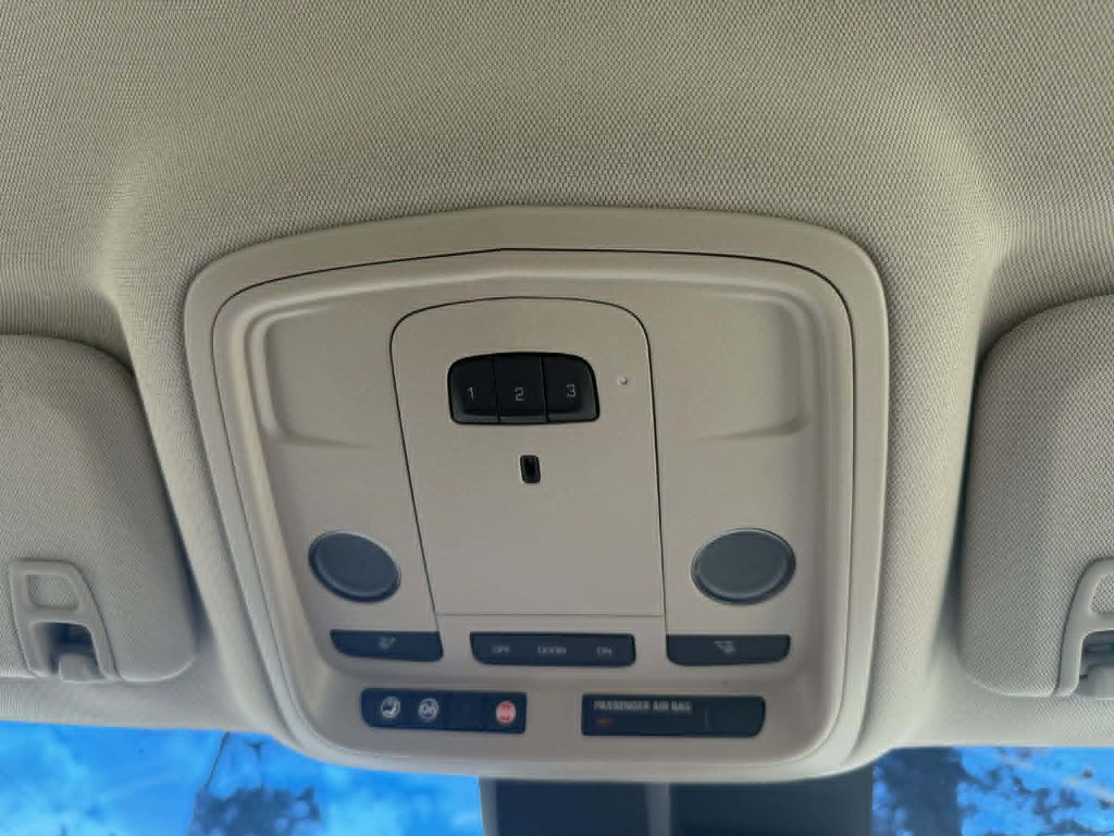 2014 Cadillac XTS Image 28