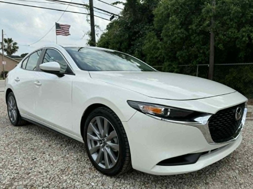 2023 Mazda Mazda3 Image 2