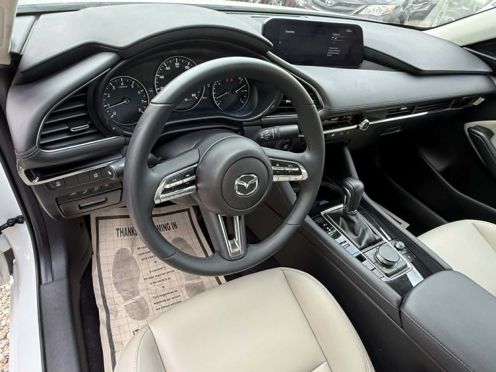 2023 Mazda Mazda3 Image 8