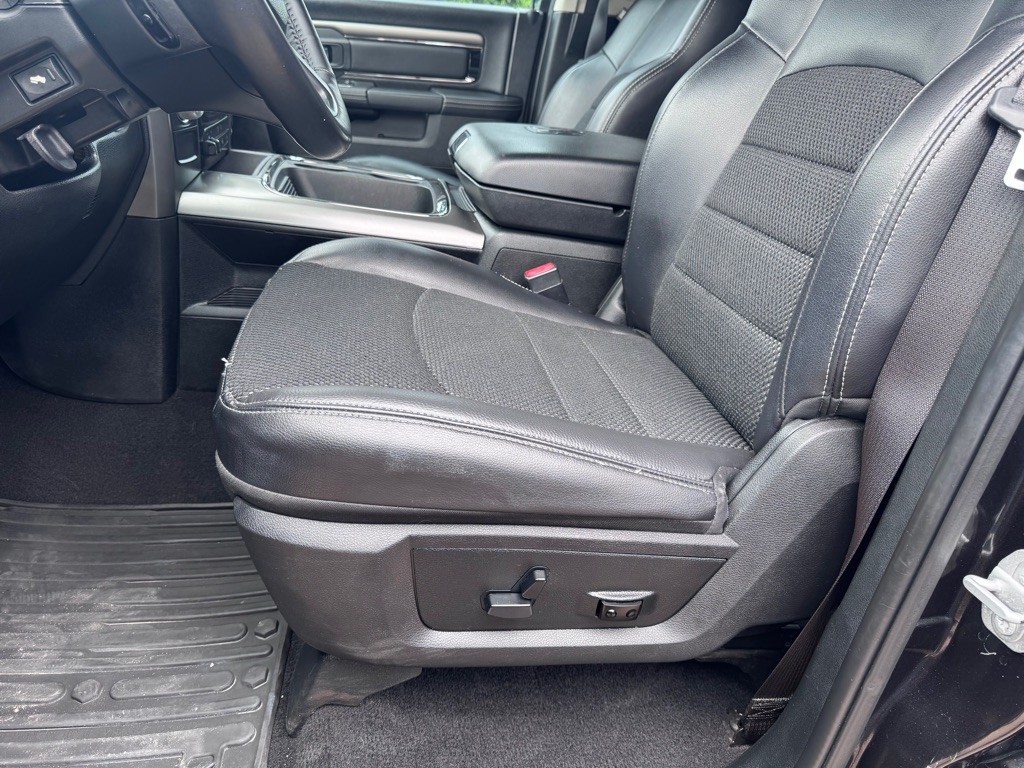 2017 RAM 1500 Image 13