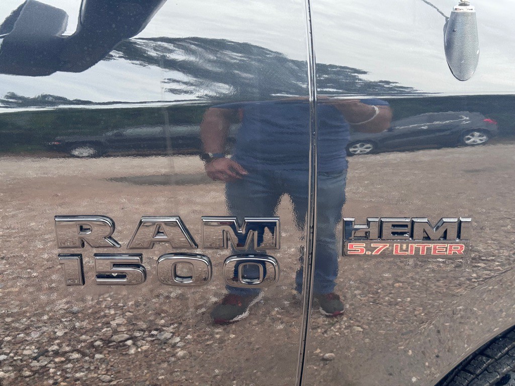 2017 RAM 1500 Image 32