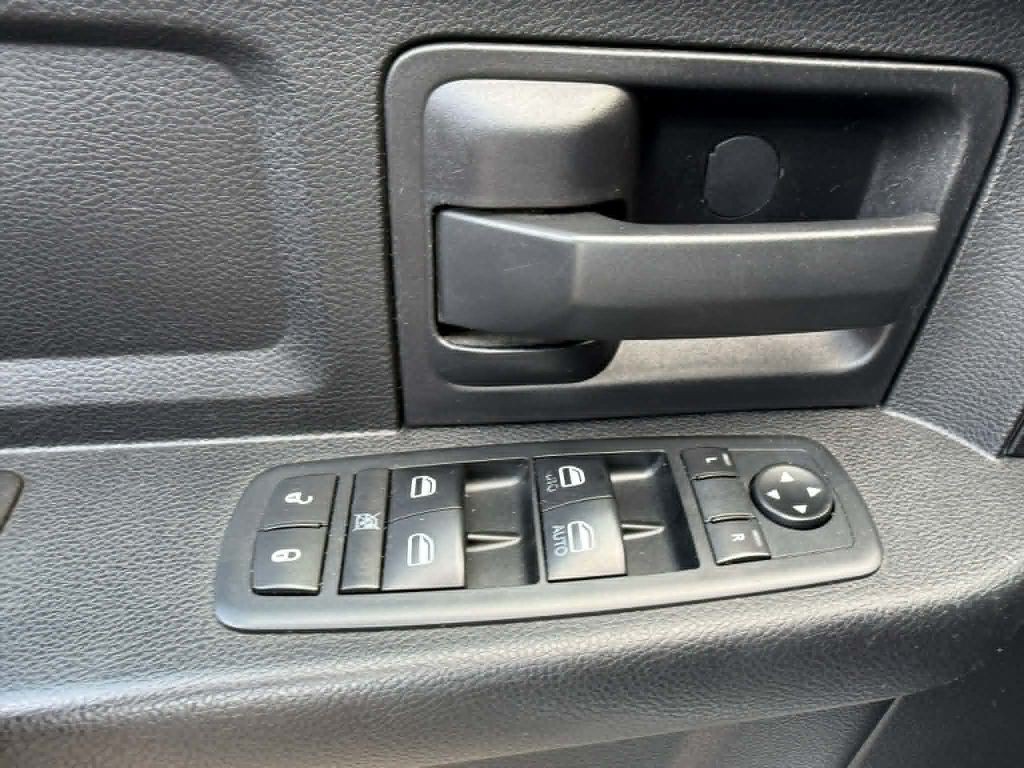 2014 RAM 2500 Image 26
