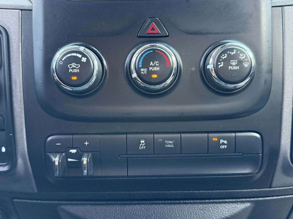 2014 RAM 2500 Image 29