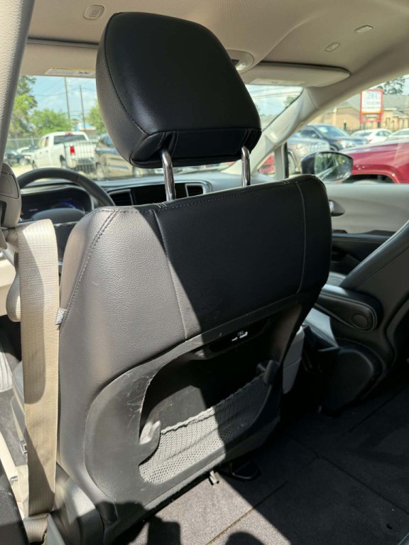 2022 Chrysler Pacifica Image 17