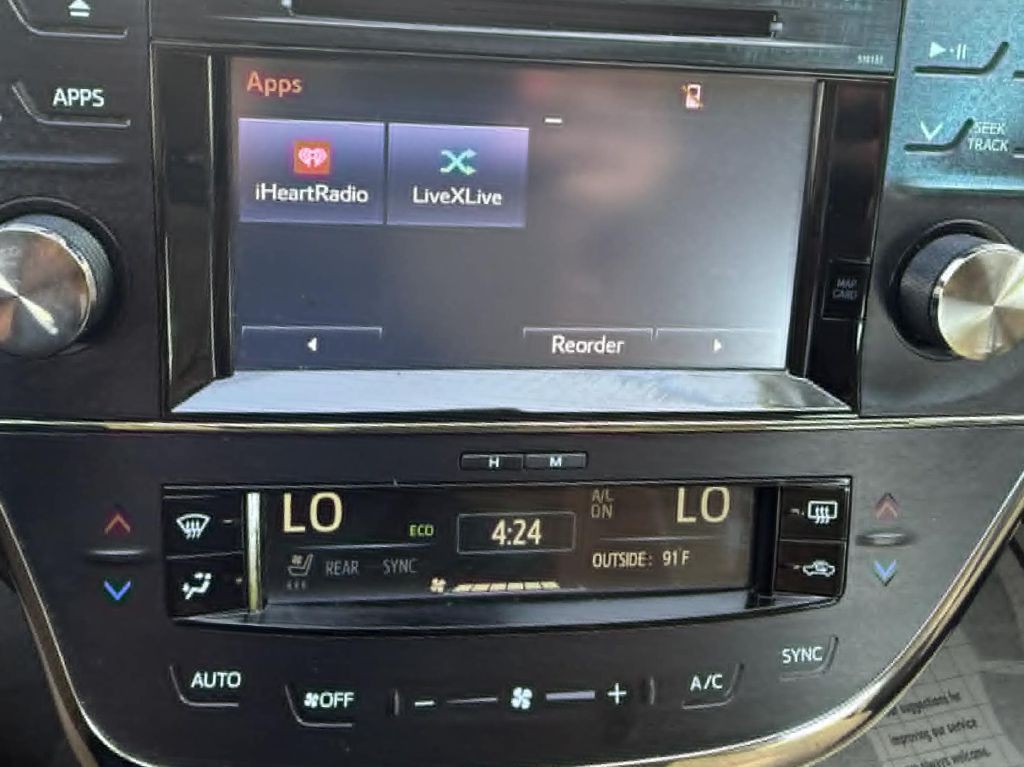 2016 Toyota Avalon Image 20