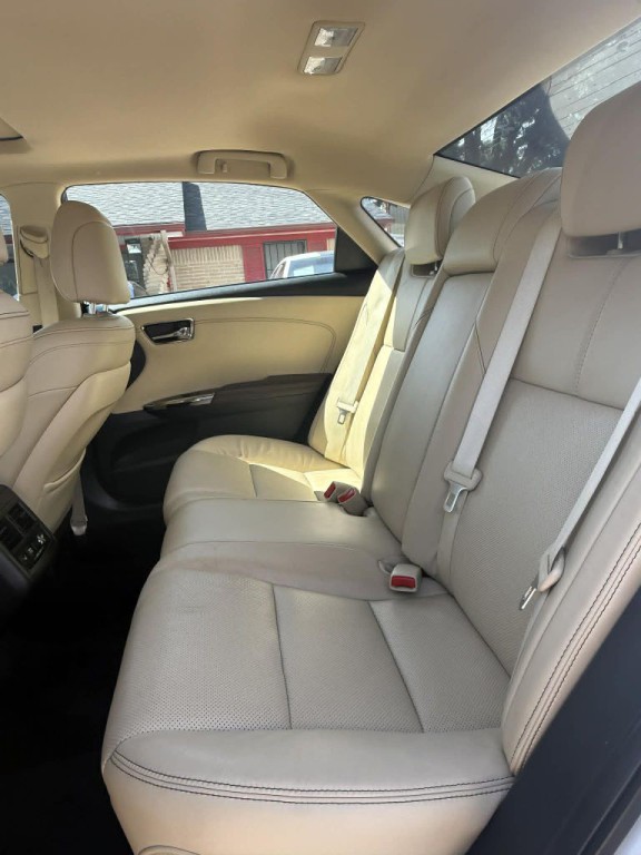 2016 Toyota Avalon Image 26
