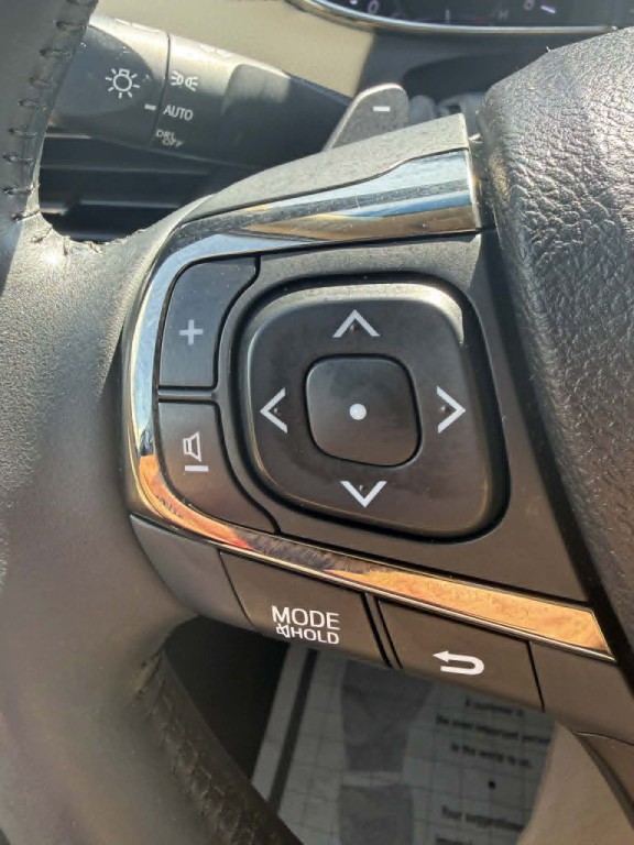 2016 Toyota Avalon Image 31